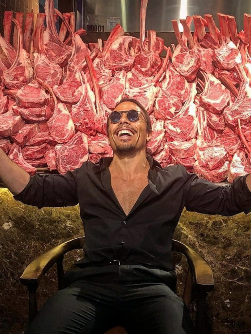 Nusret Gokce Launches Saltbae Burger Brand In Dubai Restaurants Saltbae Nusret Gocke Nusr Et Caterer Middle East