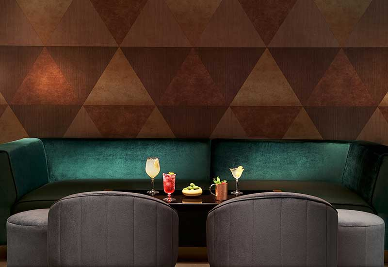 The lounge at Galvin Dubai has a sumptuous yet casual vibe. The lounge at Galvin Dubai has a sumptuous yet casual vibe.