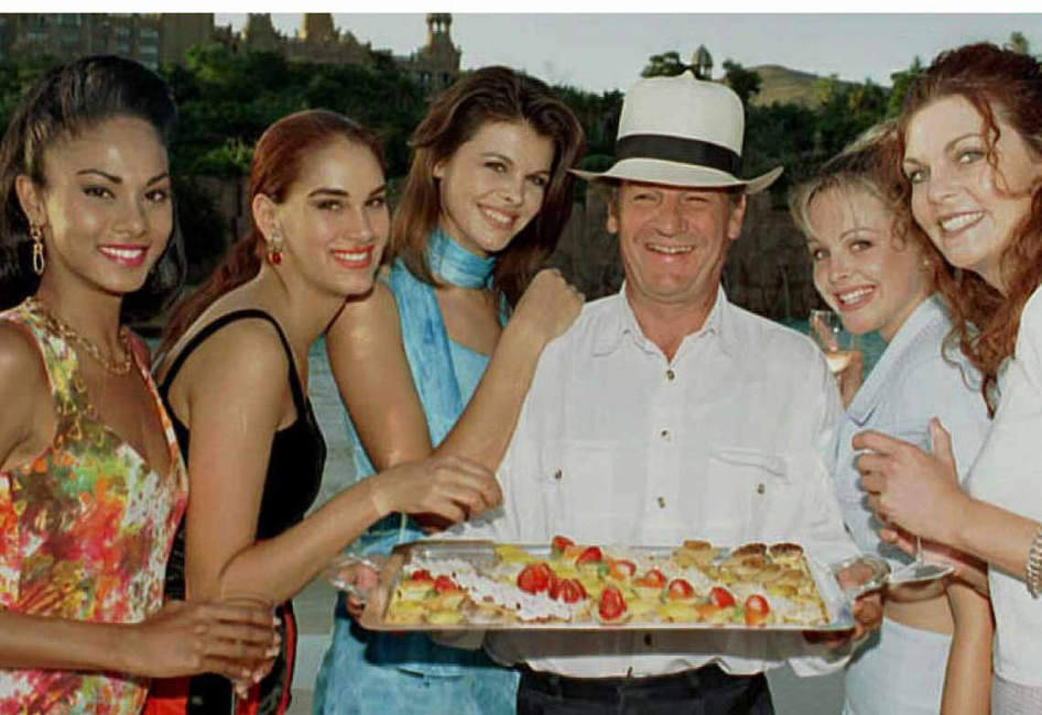 Culinary legend Keith Floyd entertains. Culinary legend Keith Floyd entertains.
