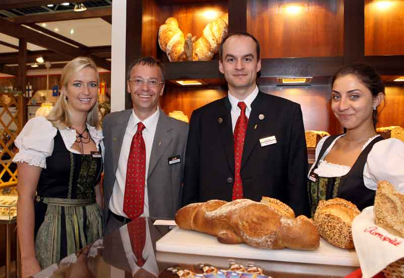 Brian Ballinger smiles with the Bakaldrin team at Gulfood 2012 Brian Ballinger smiles with the Bakaldrin team at Gulfood 2012