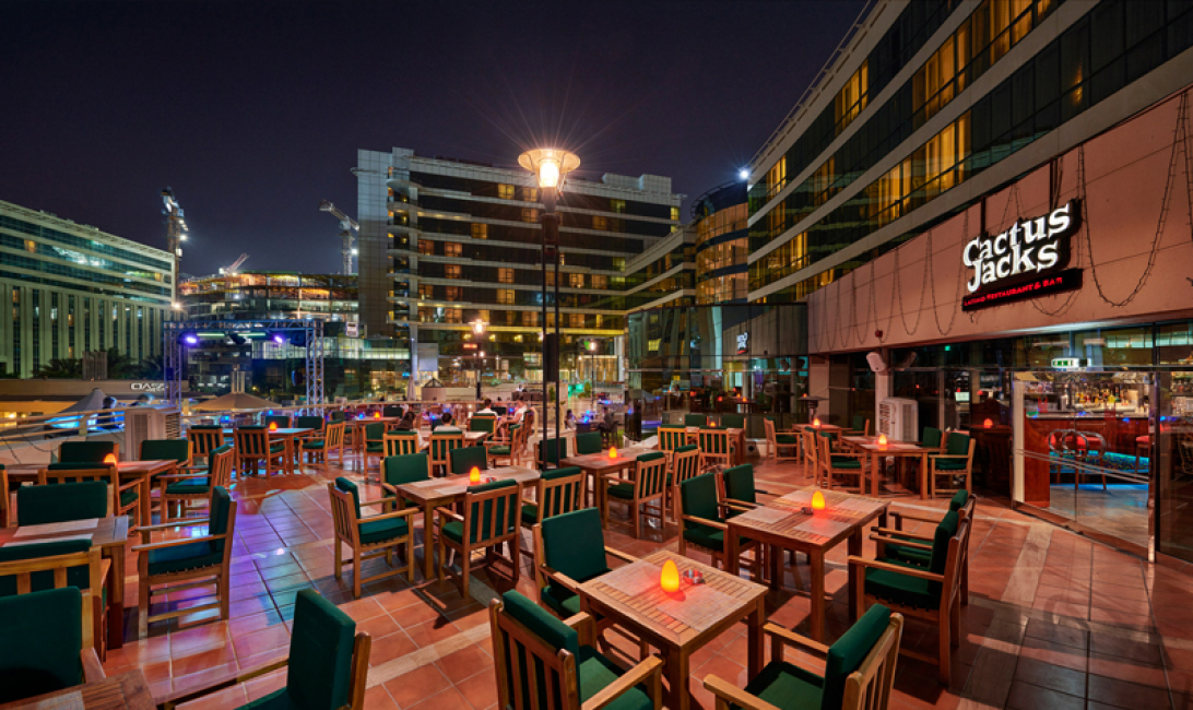 The restaurant serves cocktails such as frozen margaritas and mojitos The restaurant serves cocktails such as frozen margaritas and mojitos